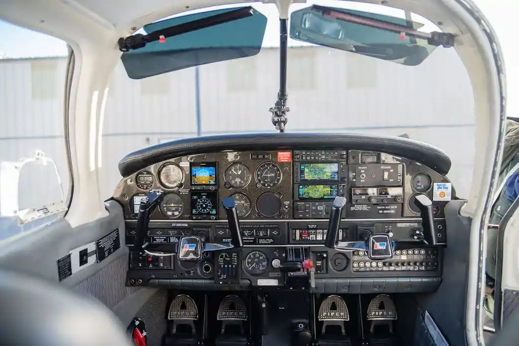 la flight academy los angeles flight school dual garmin g5 avionics