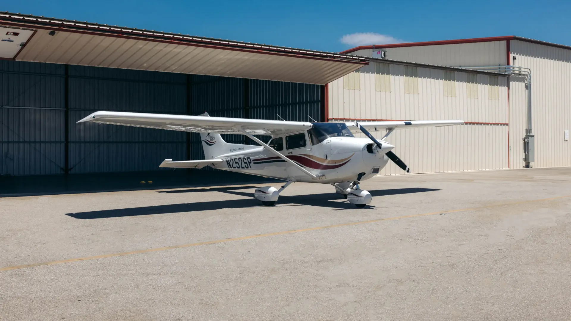 Cessna 172S from the LA Flight Academy fleet near Van Nuys Airport