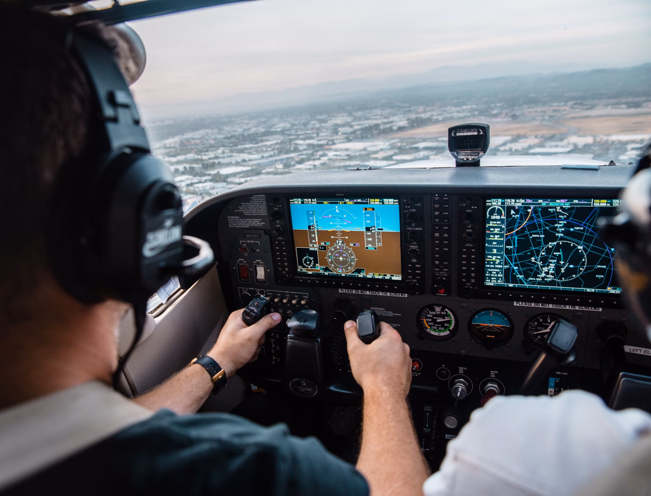 The Future Pilots: How AI is Changing Career Paths in Aviation