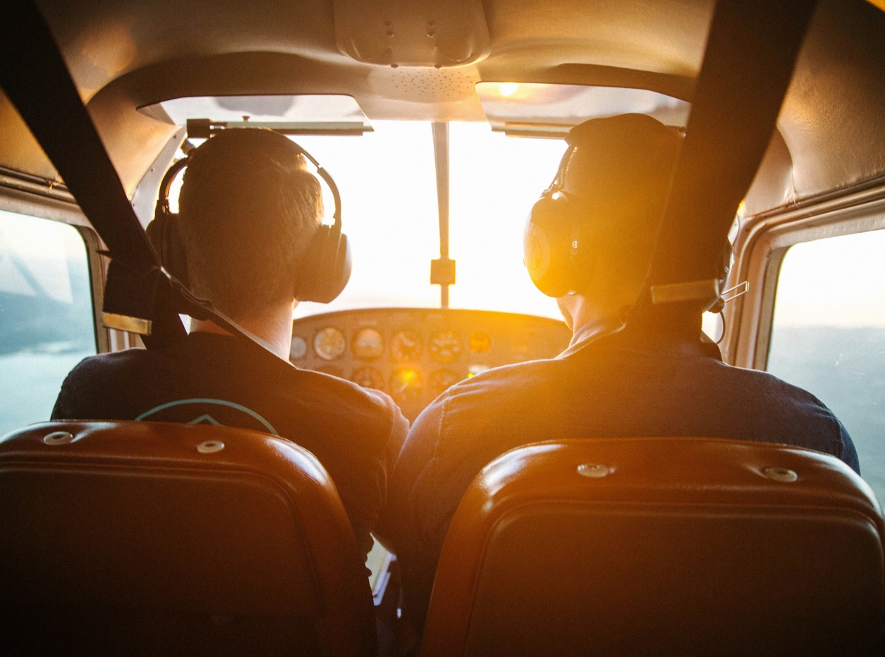 Your Dream of Flying: The Complete Guide to Becoming a Commercial Airline Pilot