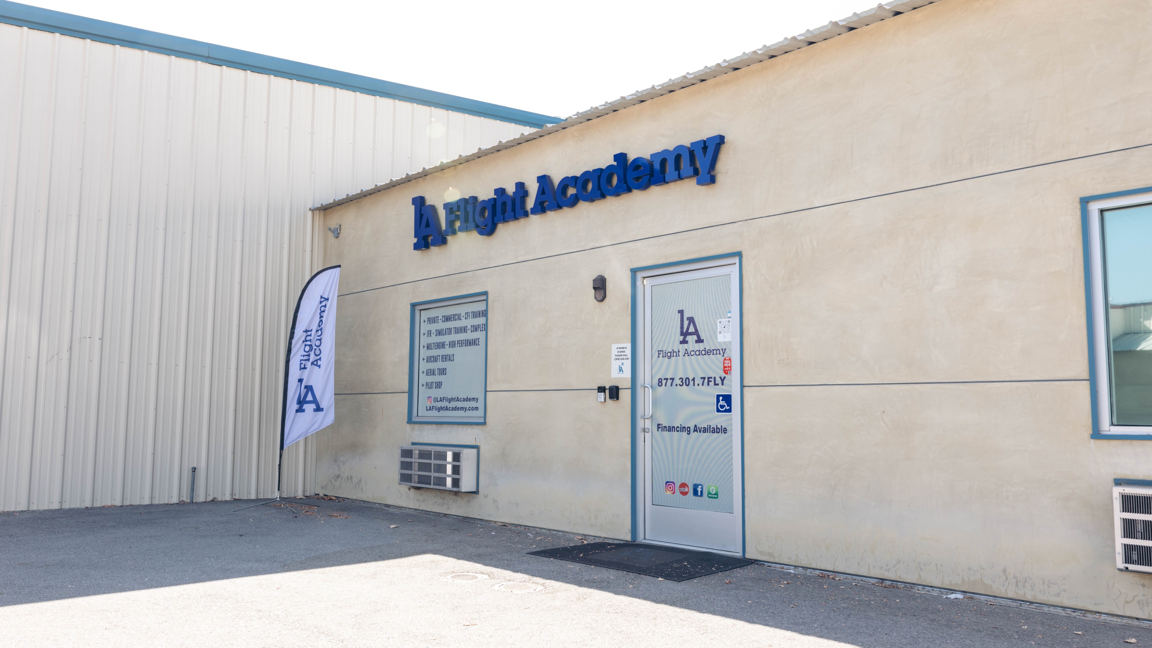 Inside a Flying Academy in Van Nuys: A Student Day